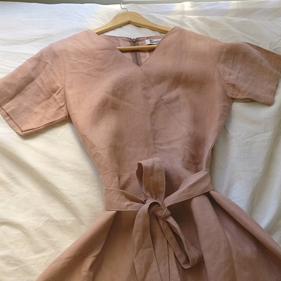 Pink linen blend dress 🌸 - Picture 3 of 12